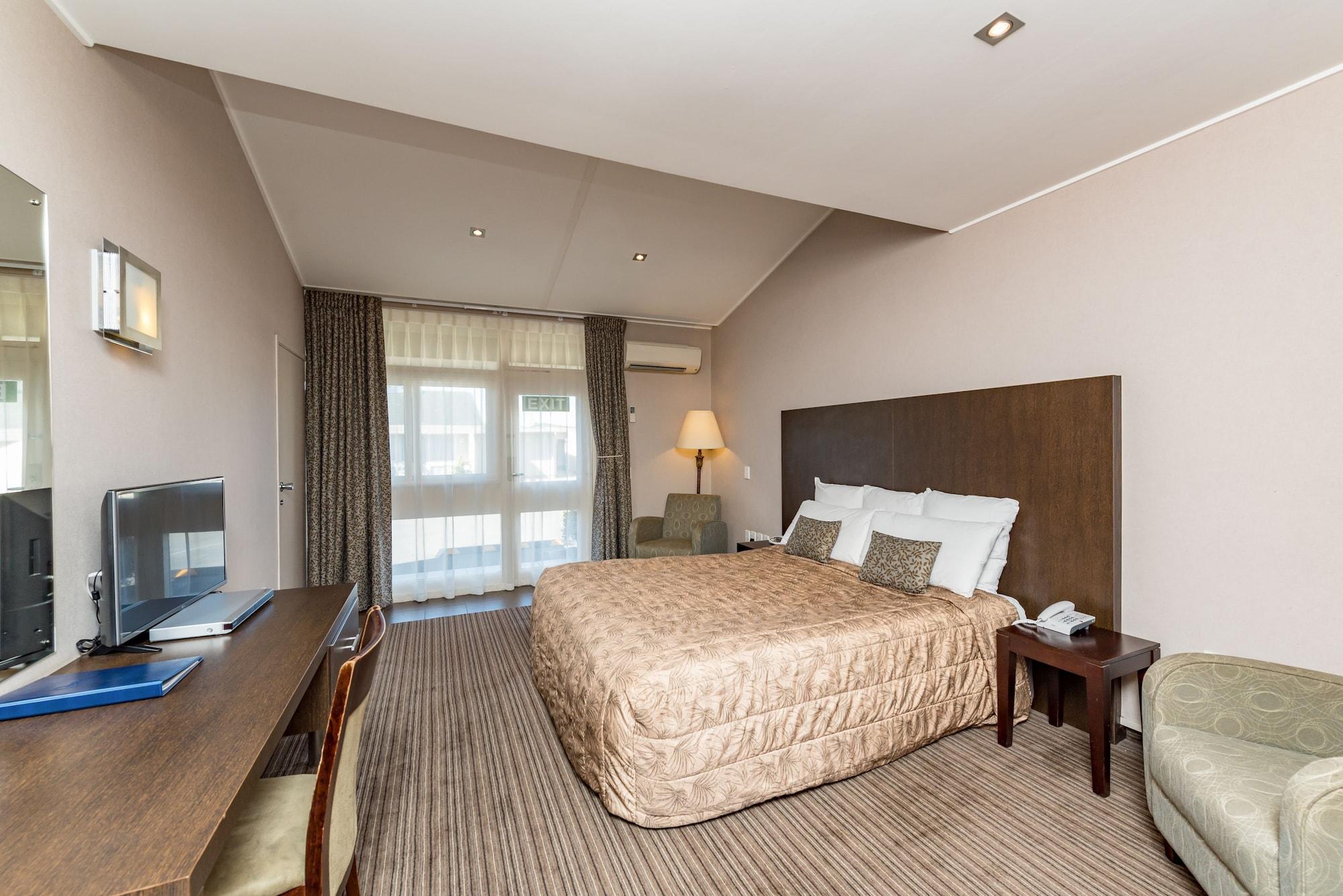 Отель Copthorne Solway Park, Wairarapa Мастертон Экстерьер фото