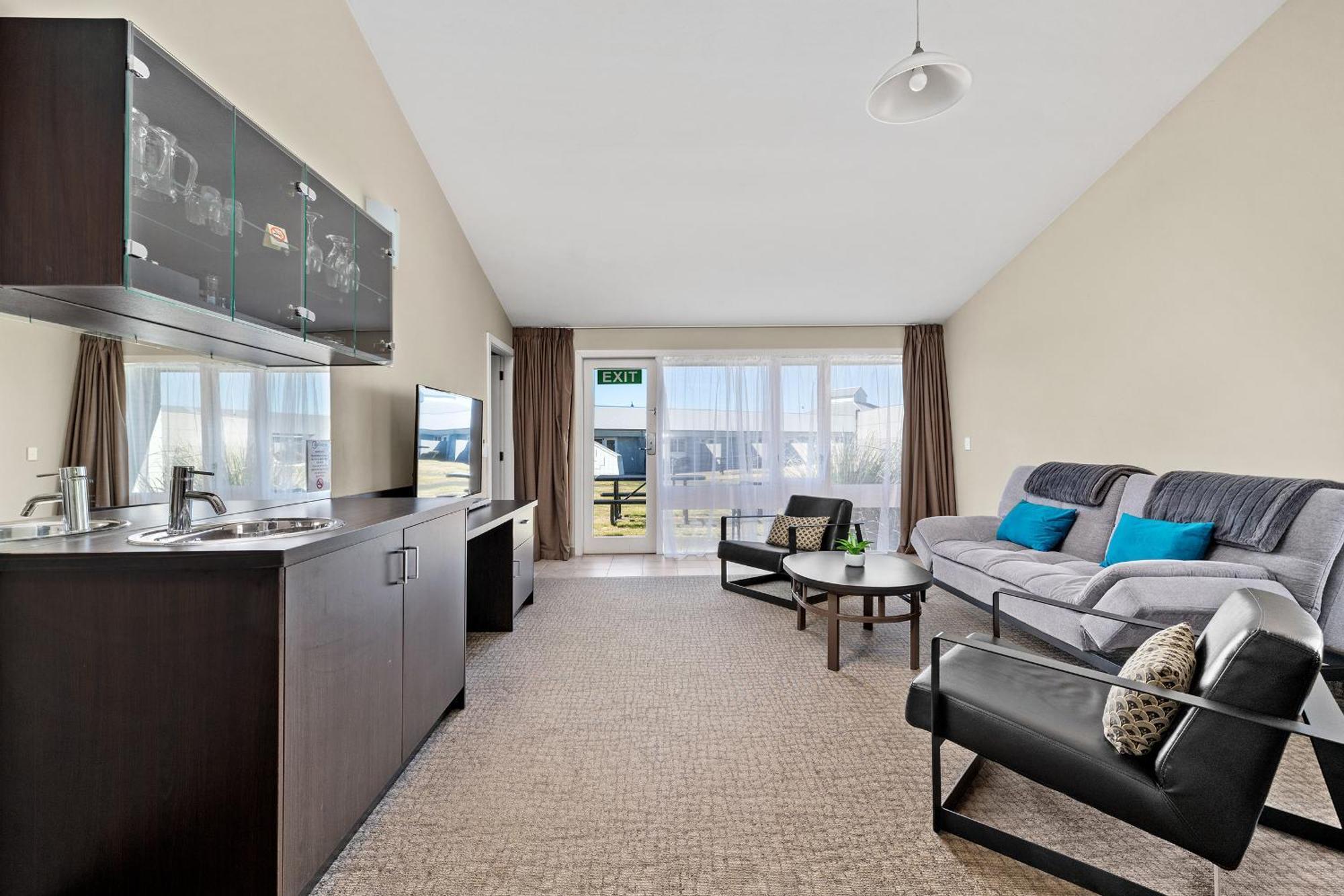 Отель Copthorne Solway Park, Wairarapa Мастертон Экстерьер фото