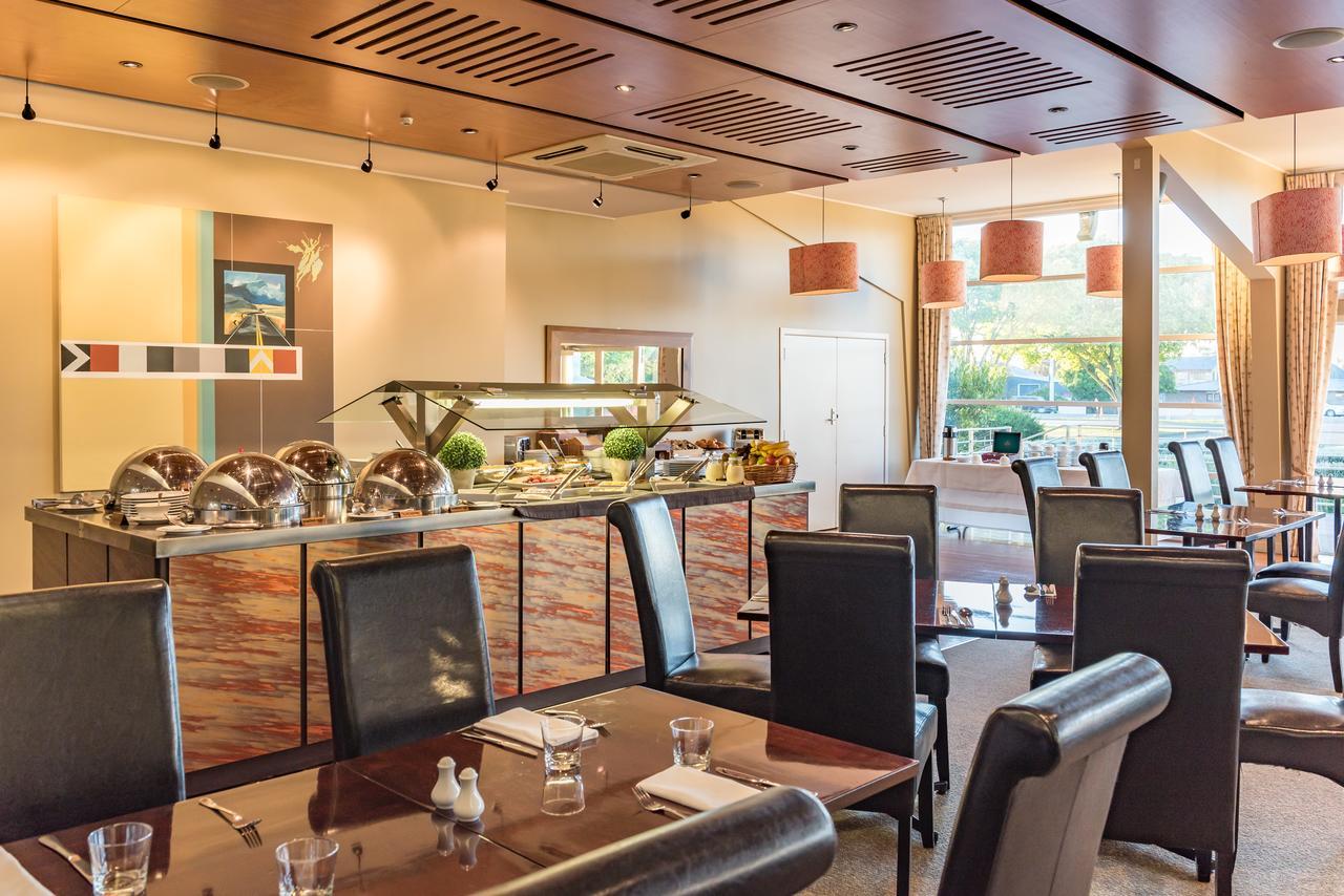 Отель Copthorne Solway Park, Wairarapa Мастертон Экстерьер фото